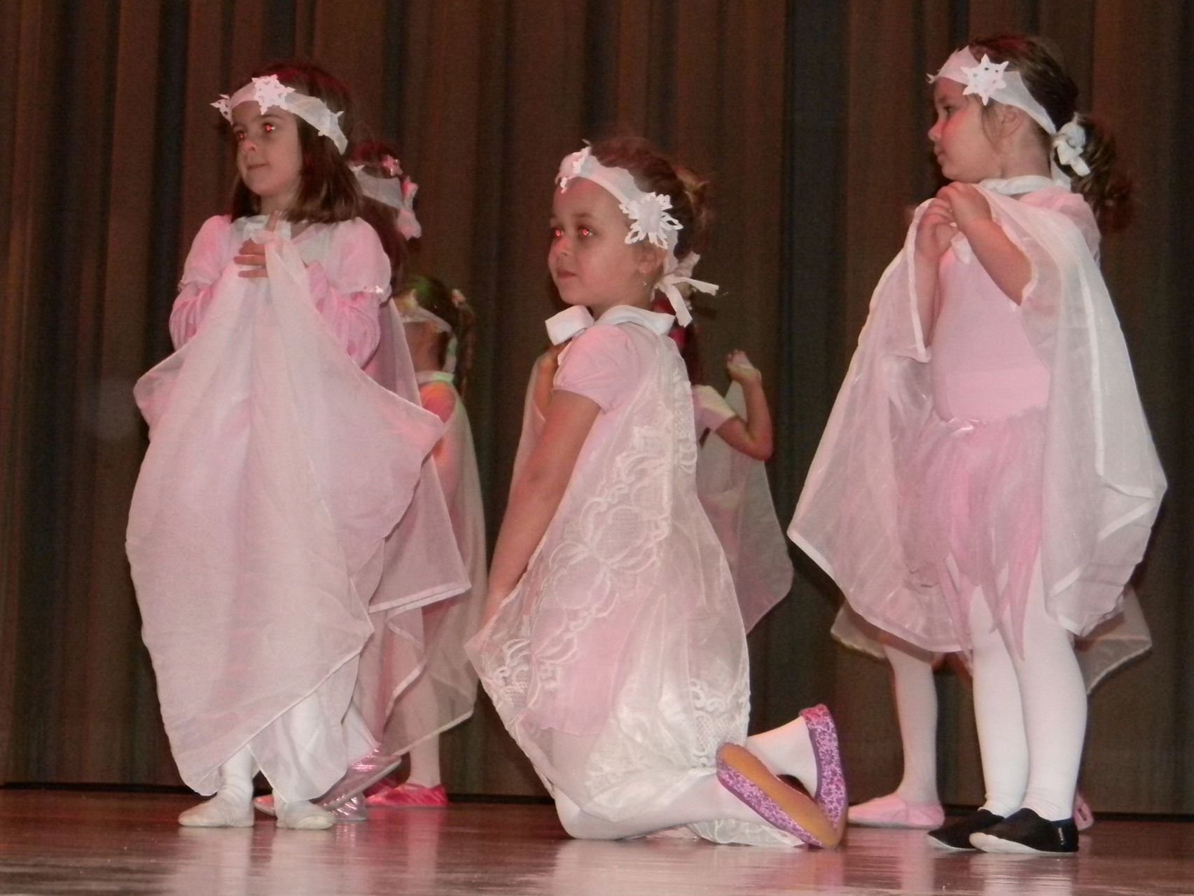 Der Kulturausschuss lädt zum bunten Kinderprogramm in den Röthner Saal. Der Kulturausschuss lädt zum bunten Kinderprogramm in den Röthner Saal.