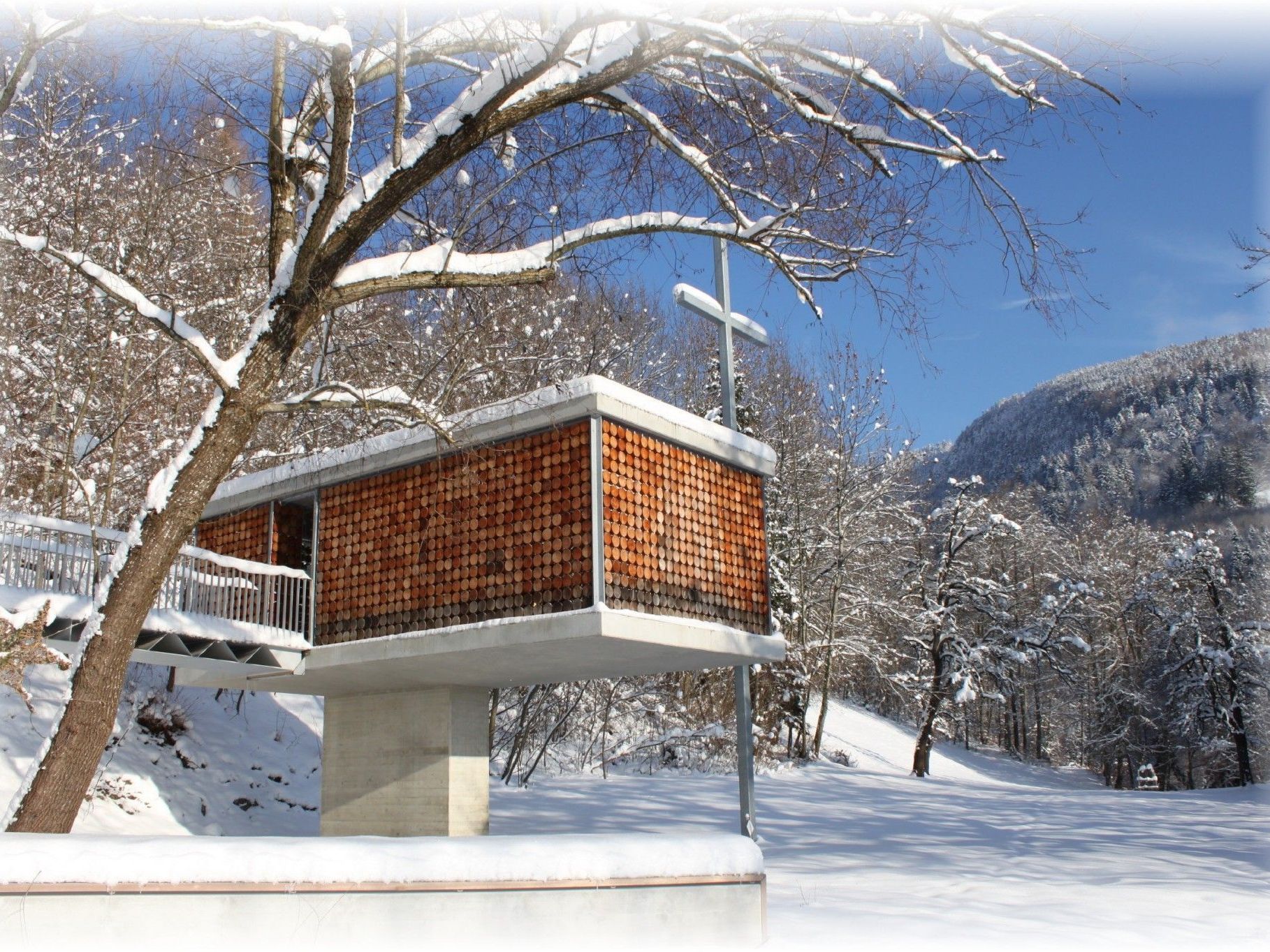 Alle sind eingeladen zum Adventsingen am Lagerfeuer bei der Familienkapelle am Sonntag, 16. Dezember um 17 Uhr. Alle sind eingeladen zum Adventsingen am Lagerfeuer bei der Familienkapelle am Sonntag, 16. Dezember um 17 Uhr.