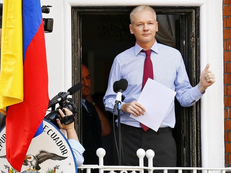 Julian Assange plant 2013 für den australischen Senat zu kandidieren. Julian Assange plant 2013 für den australischen Senat zu kandidieren.