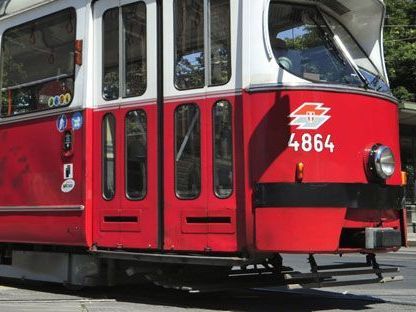 Am Dienstag entgleiste eine Straßenbahn in Wien-Ottakring. Am Dienstag entgleiste eine Straßenbahn in Wien-Ottakring.