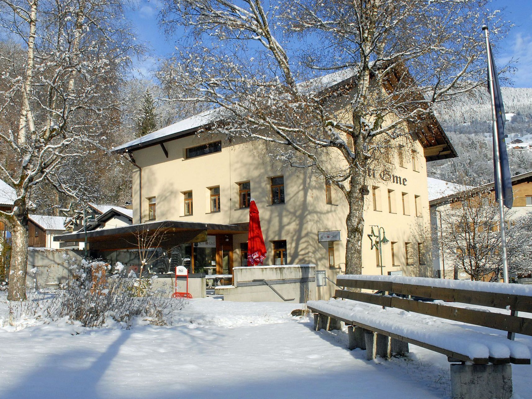 Der Gesundheitstreffpunkt lädt noch zwei Mal zum Adventfenster auf der Terrasse vor der Café-Bar "Alti Gme". Der Gesundheitstreffpunkt lädt noch zwei Mal zum Adventfenster auf der Terrasse vor der Café-Bar "Alti Gme".