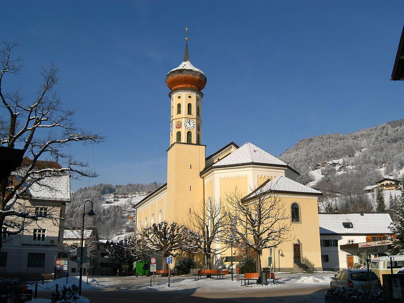 In der Schrunser Kirche wird am Sonntag, dem 16. Dezember 2012 das Patrozinium St. Jodok gefeiert.