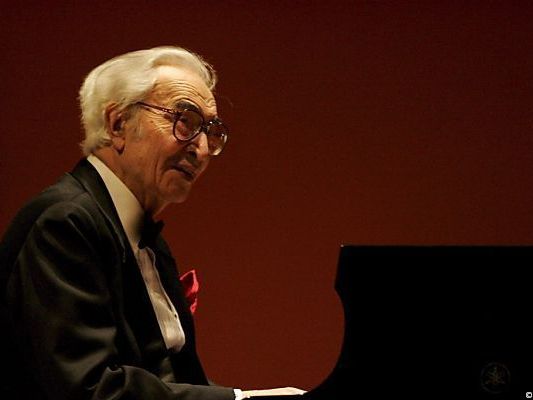 Dave Brubeck ist tot: Einer der ganz großen Namen im Jazz. Dave Brubeck ist tot: Einer der ganz großen Namen im Jazz.