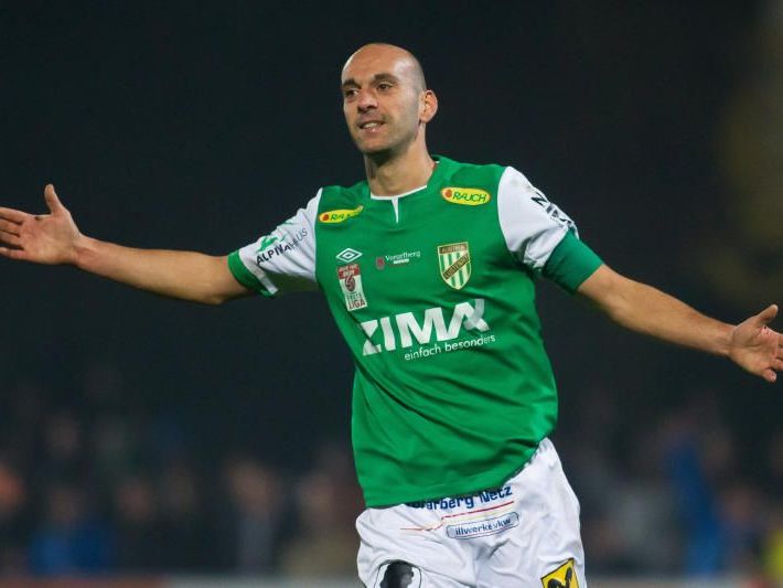 Harald Dürr verlängerte beim Erstligist Austria Lustenau seinen Vertrag um ein weiteres Jahr. Harald Dürr verlängerte beim Erstligist Austria Lustenau seinen Vertrag um ein weiteres Jahr.