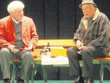 Friedhelm Ptok (links) und Klaus Mikoleit streiten über die tote Flo.