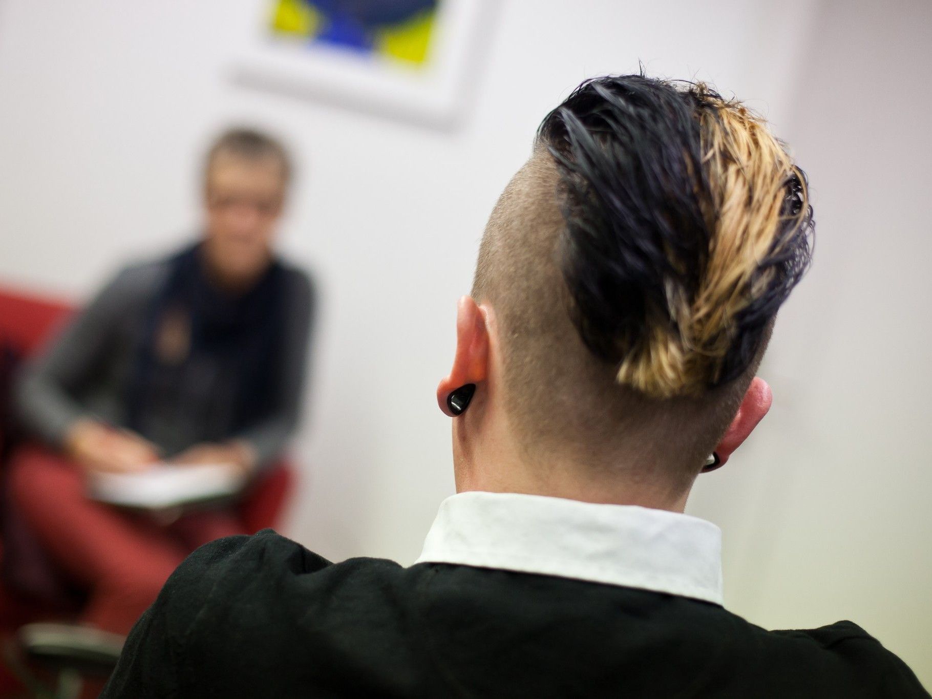 Heute ist Welt-Aids-Tag. Dirk redet, weil er einen Beitrag zur Aufklärung leisten möchte. Heute ist Welt-Aids-Tag. Dirk redet, weil er einen Beitrag zur Aufklärung leisten möchte.