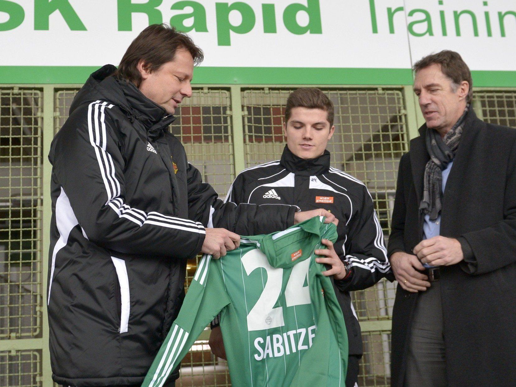 Marcel Sabitzer absolvierte am Dienstag seine erste Trainingseinheit mit dem SK Rapid Wien. Marcel Sabitzer absolvierte am Dienstag seine erste Trainingseinheit mit dem SK Rapid Wien.