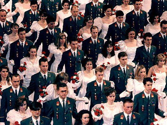 Der Ball der Offiziere hat in Österreich Tradition und findet auch heuer wieder statt Der Ball der Offiziere hat in Österreich Tradition und findet auch heuer wieder statt