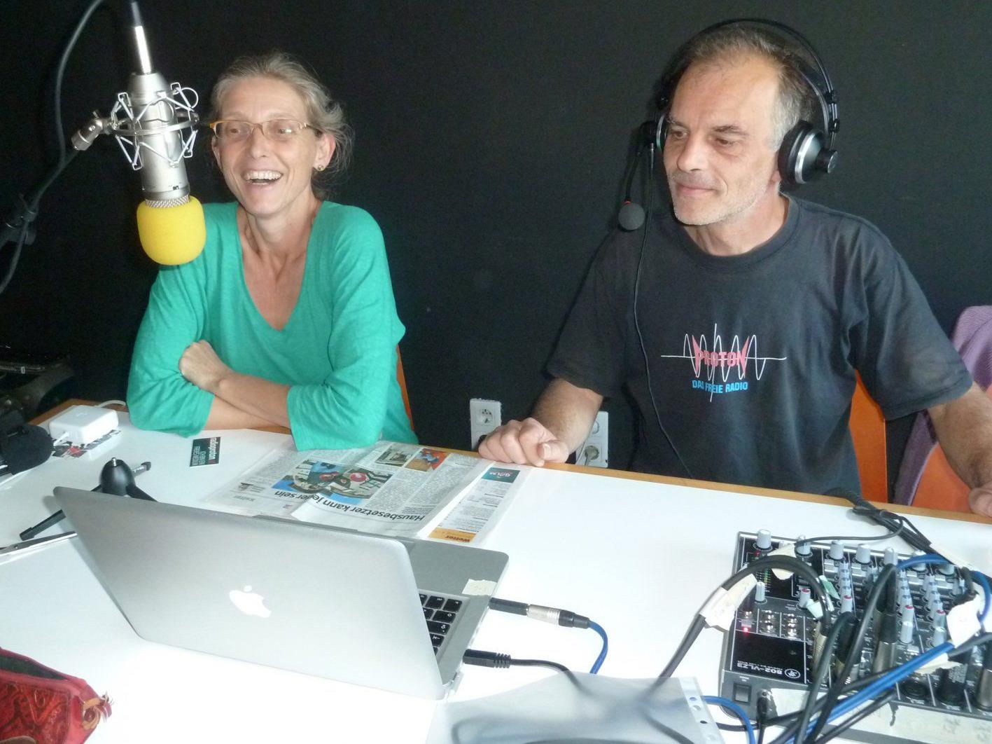 „Proton – das freie Radio“ lädt am Sonntag um 11 Uhr zum KulturLunch ins „ProKonTra“-Beisl.
