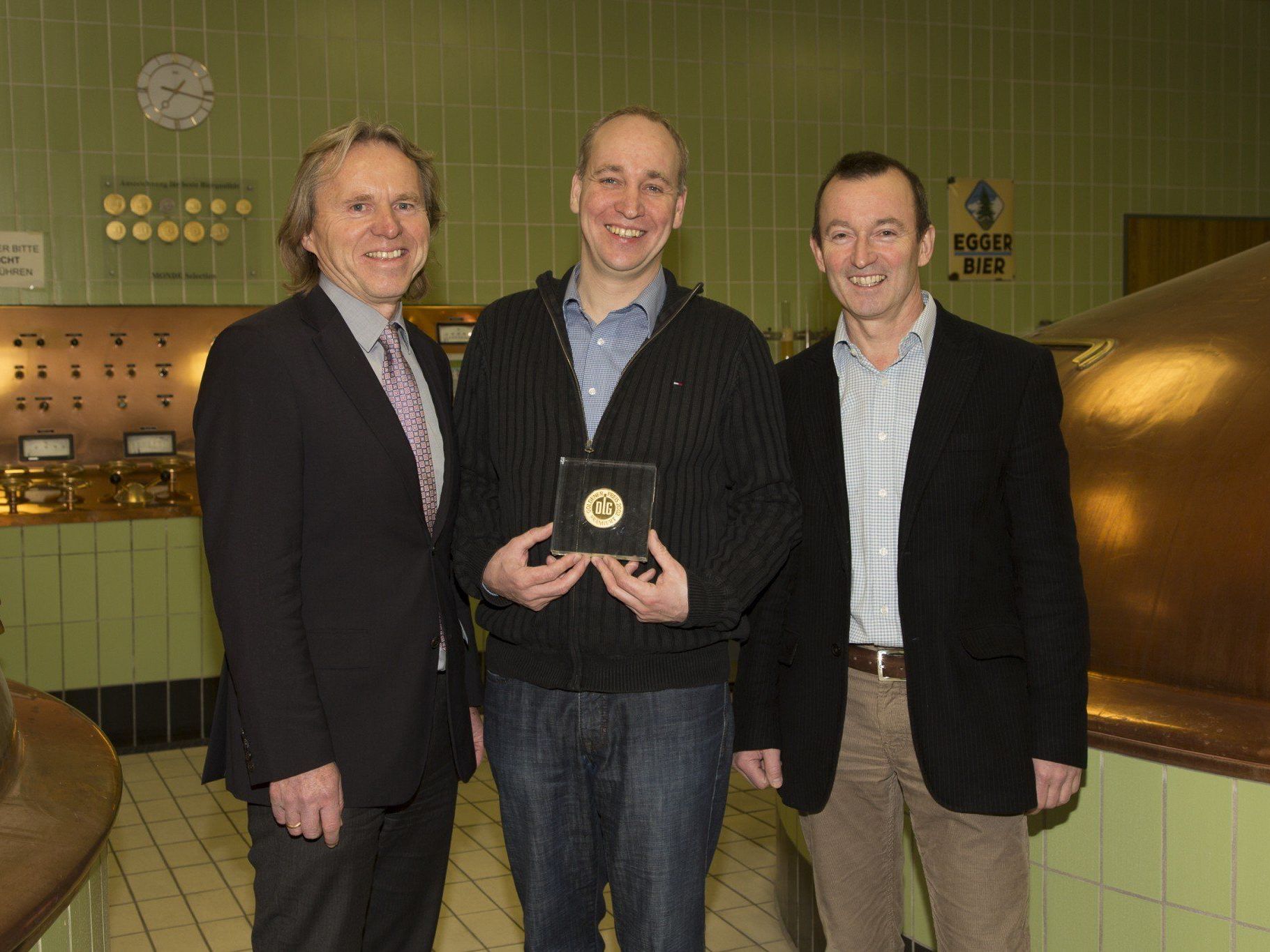 v.l.n.r: Geschäftsführer Hubert Berkmann, Diplom Braumeister Hinrich Hommel und Geschäftsführer Luis Weidinger v.l.n.r: Geschäftsführer Hubert Berkmann, Diplom Braumeister Hinrich Hommel und Geschäftsführer Luis Weidinger