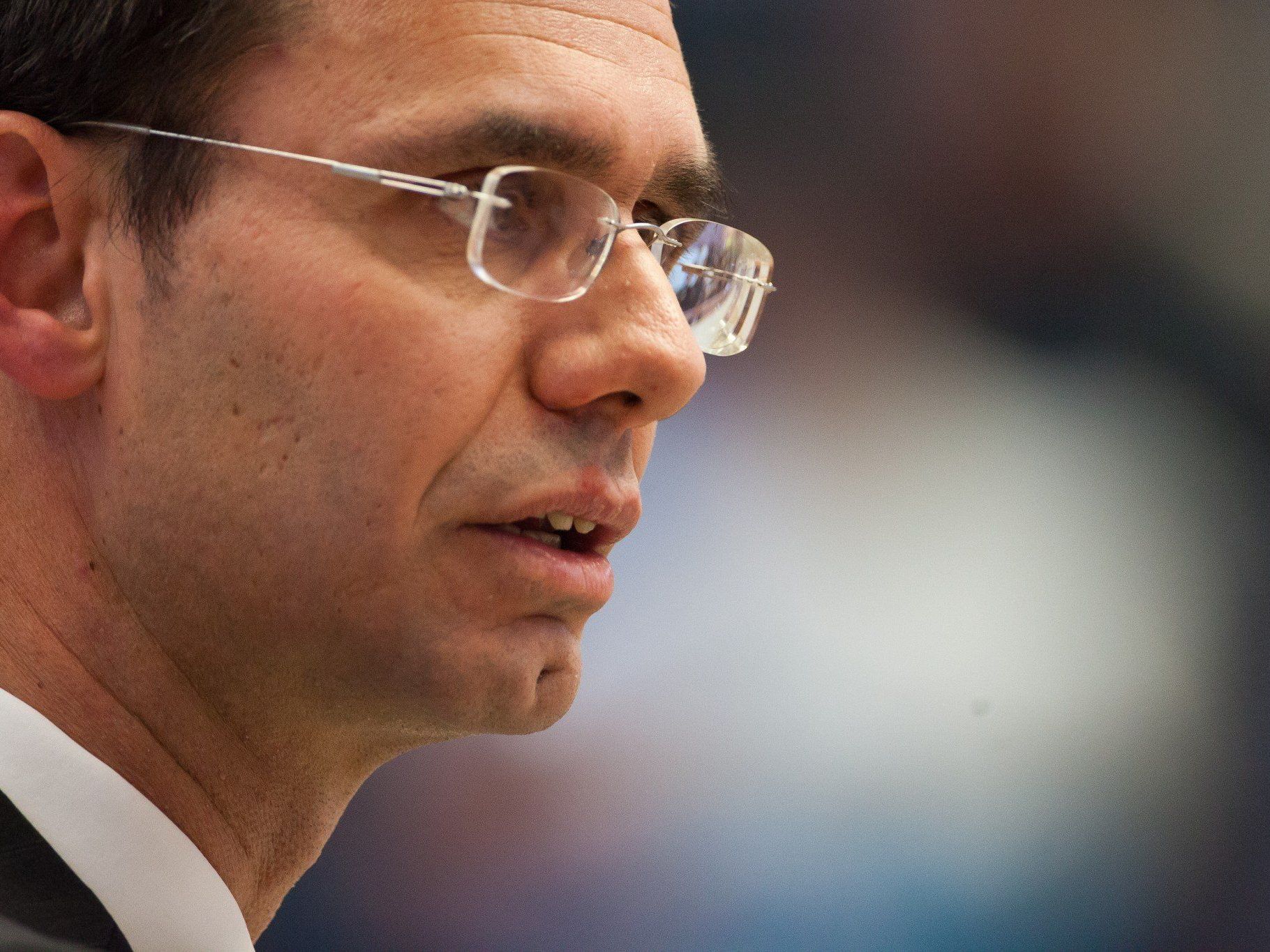 LH Wallner: "Wichtig, dass derartige menschenverachtende Aktivitäten sofort aufgeklärt werden". LH Wallner: "Wichtig, dass derartige menschenverachtende Aktivitäten sofort aufgeklärt werden".