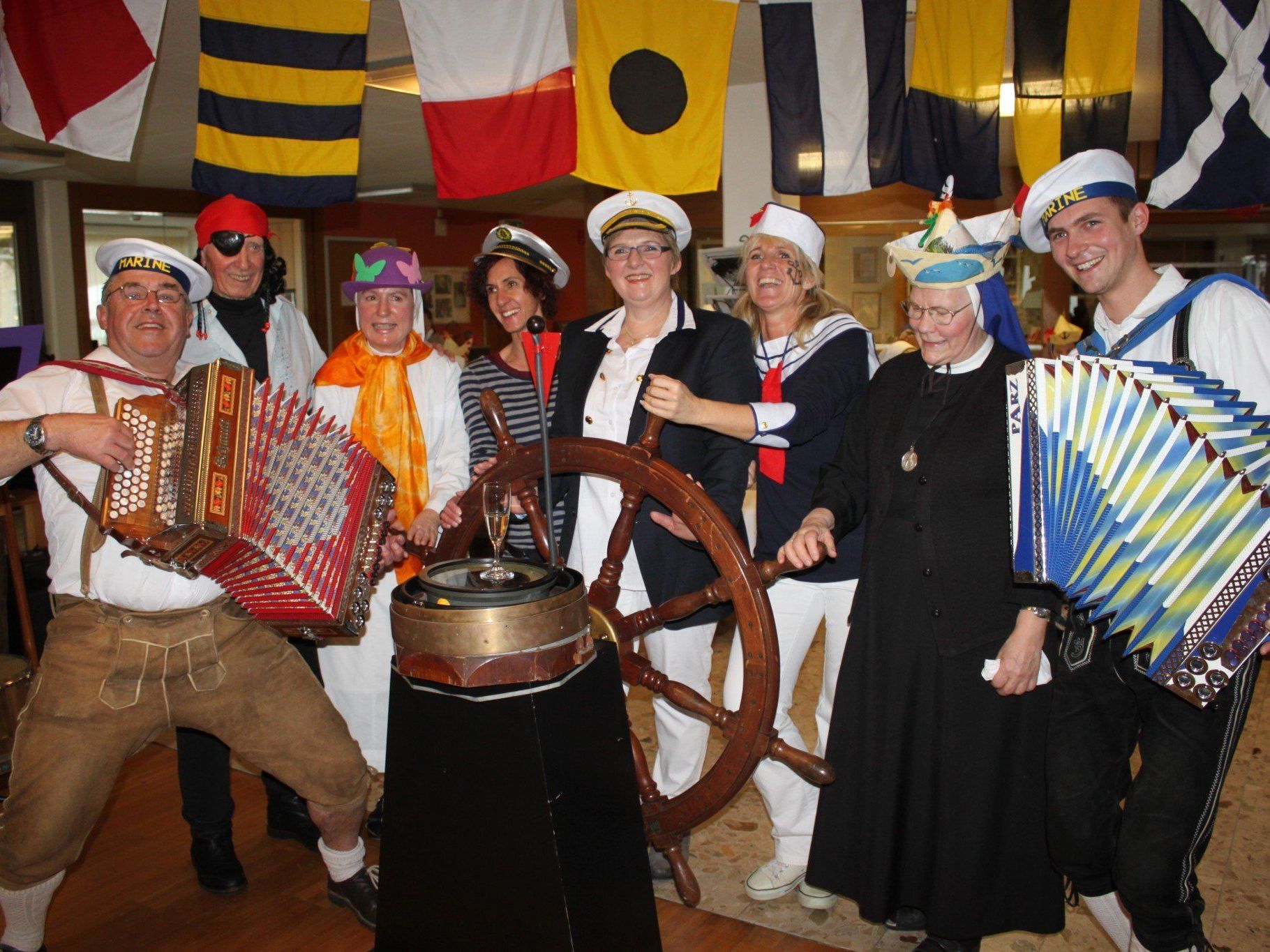 Beste Stimmung beim Kaffeekränzle auf dem „Traumschiff“ im Jesuheim Lochau. Beste Stimmung beim Kaffeekränzle auf dem „Traumschiff“ im Jesuheim Lochau.