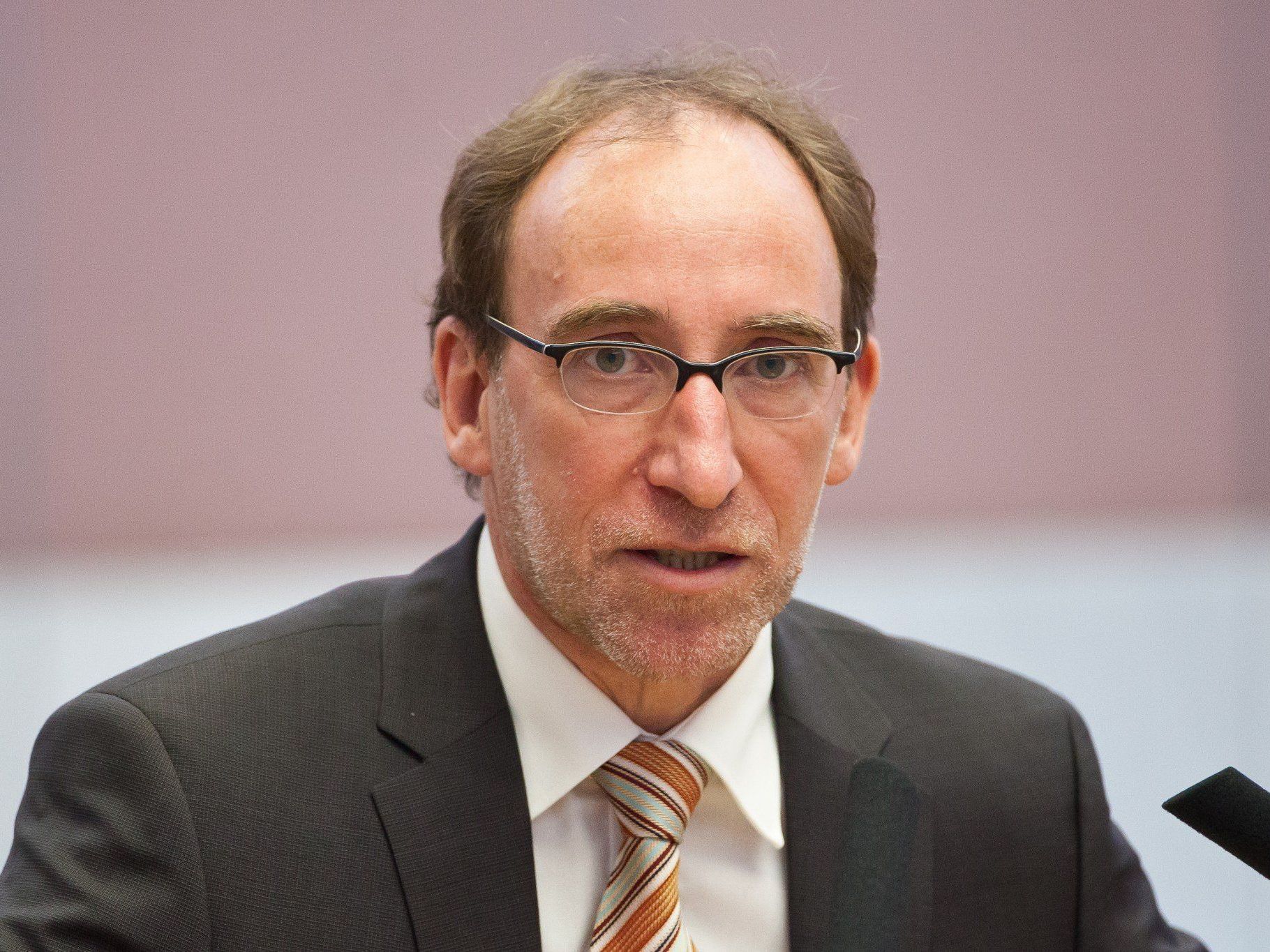 Grünen-Rauch: "Strache und Egger müssen sich überlegen, wie weit sie die ständige Hetzerei noch treiben wollen." Grünen-Rauch: "Strache und Egger müssen sich überlegen, wie weit sie die ständige Hetzerei noch treiben wollen."