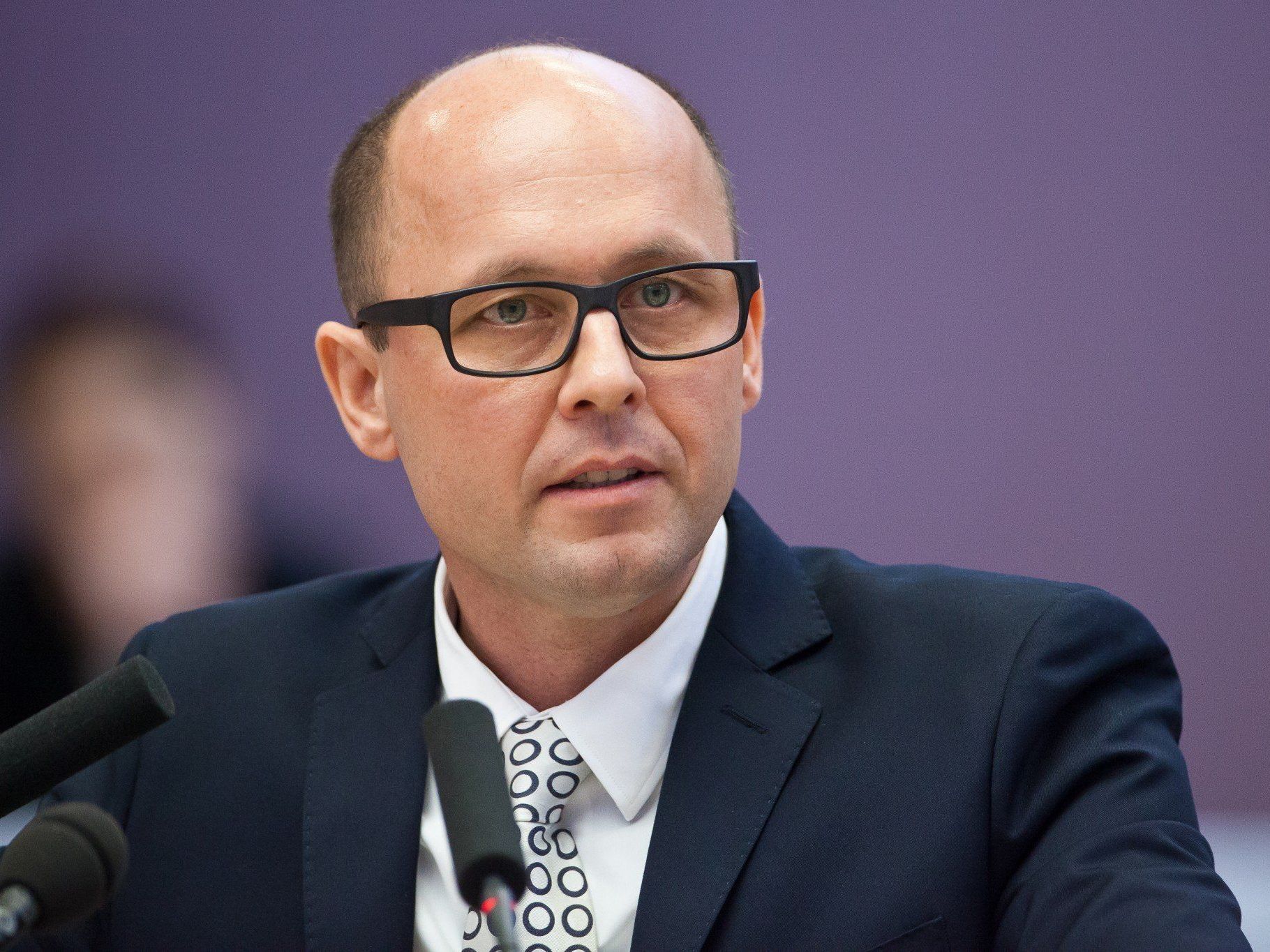 SPÖ-Ritsch zu Anschlag: "Dieter Egger hat den politischen Boden bereitet". SPÖ-Ritsch zu Anschlag: "Dieter Egger hat den politischen Boden bereitet".