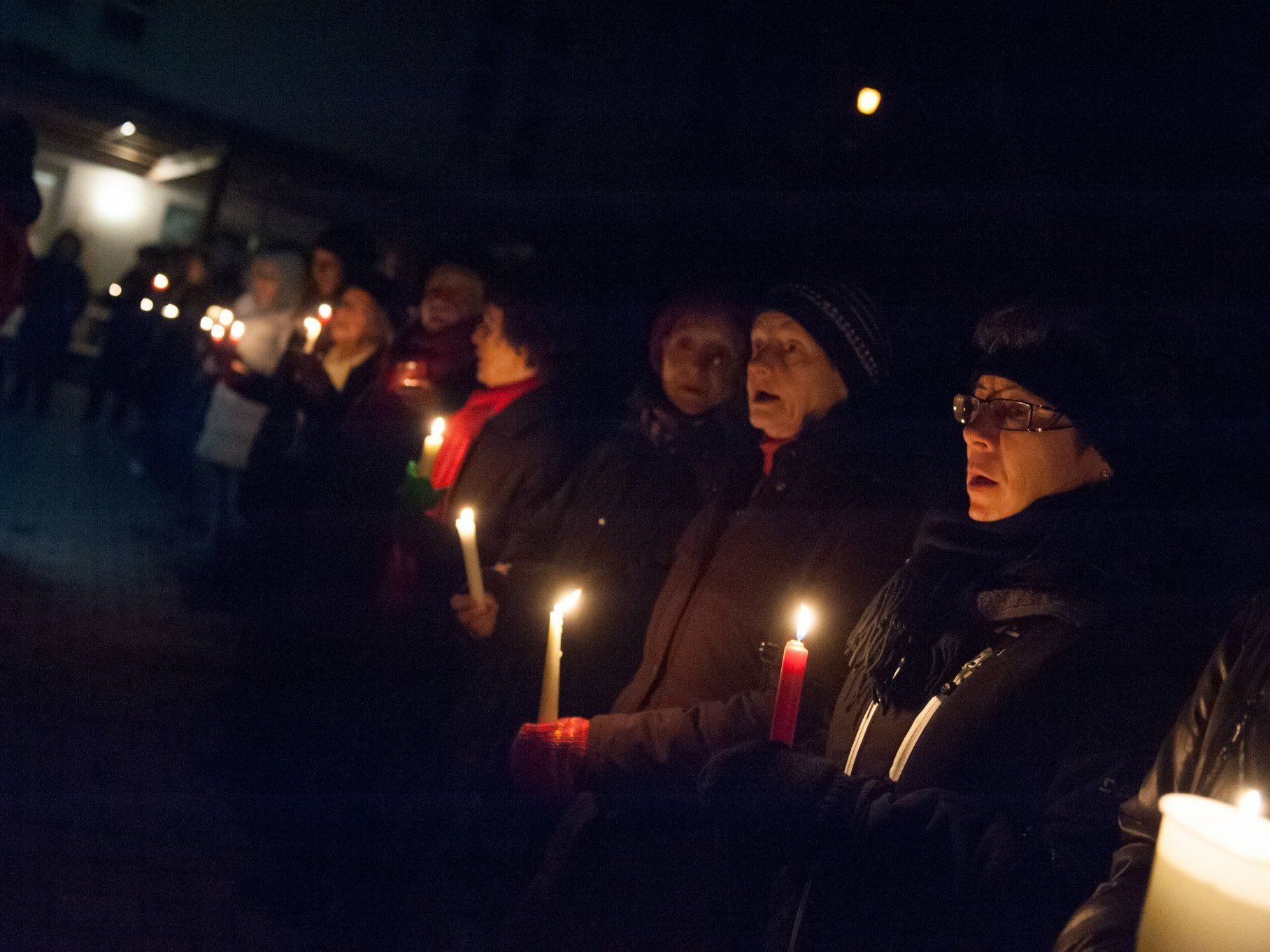 Großes Entsetzen bei Vorarlberger Bevölkerung nach Brandanschlag auf Asylheim - Solidaritätsbekundungen in Batschuns. Großes Entsetzen bei Vorarlberger Bevölkerung nach Brandanschlag auf Asylheim - Solidaritätsbekundungen in Batschuns.