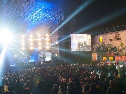 Der 18. Geburtstag von FM4 wurde am Samstag in der Arena gefeiert. Der 18. Geburtstag von FM4 wurde am Samstag in der Arena gefeiert.