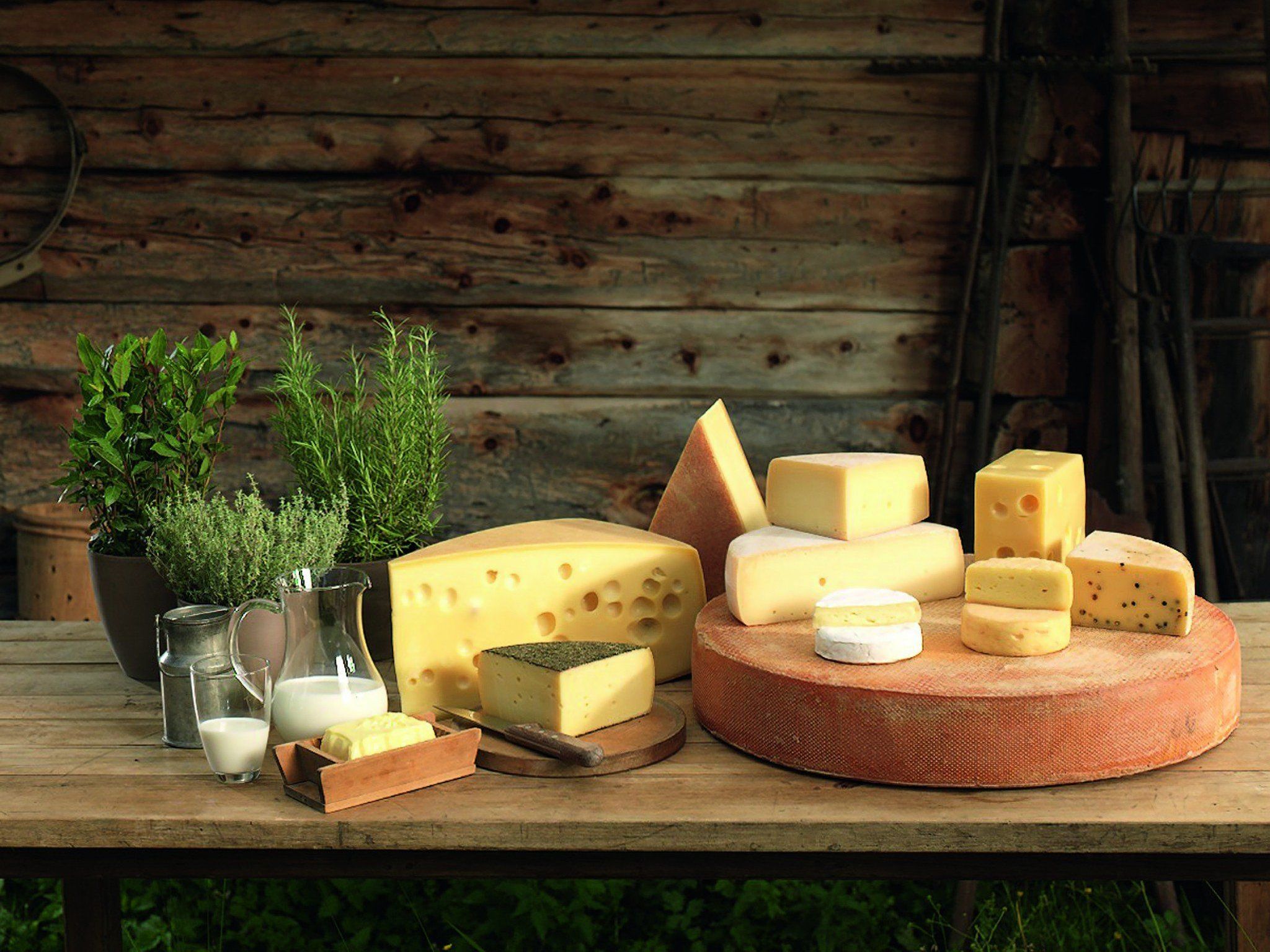 Der Absatz von Heumilch-Produkten stieg 2012 kräftig. Der Absatz von Heumilch-Produkten stieg 2012 kräftig.