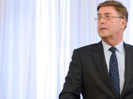 Den Angeklagten im Immofinanz-Prozess wird persönliche Bereicherung vorgeworfen. Den Angeklagten im Immofinanz-Prozess wird persönliche Bereicherung vorgeworfen.