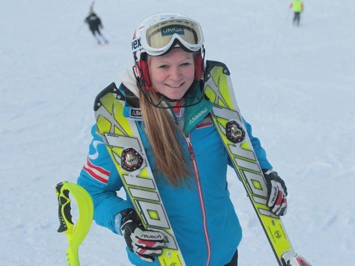 Ariane Rädler aus Möggers holt sich am Hochjoch die Goldmedaille im Super G.