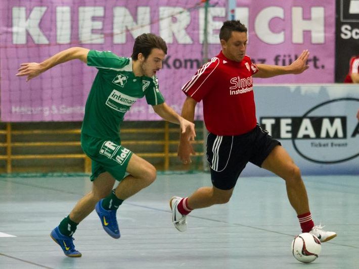 Mäder und Lauterach heißen die ersten beiden Finalisten beim Wolfurter Hallenmasters. Mäder und Lauterach heißen die ersten beiden Finalisten beim Wolfurter Hallenmasters.