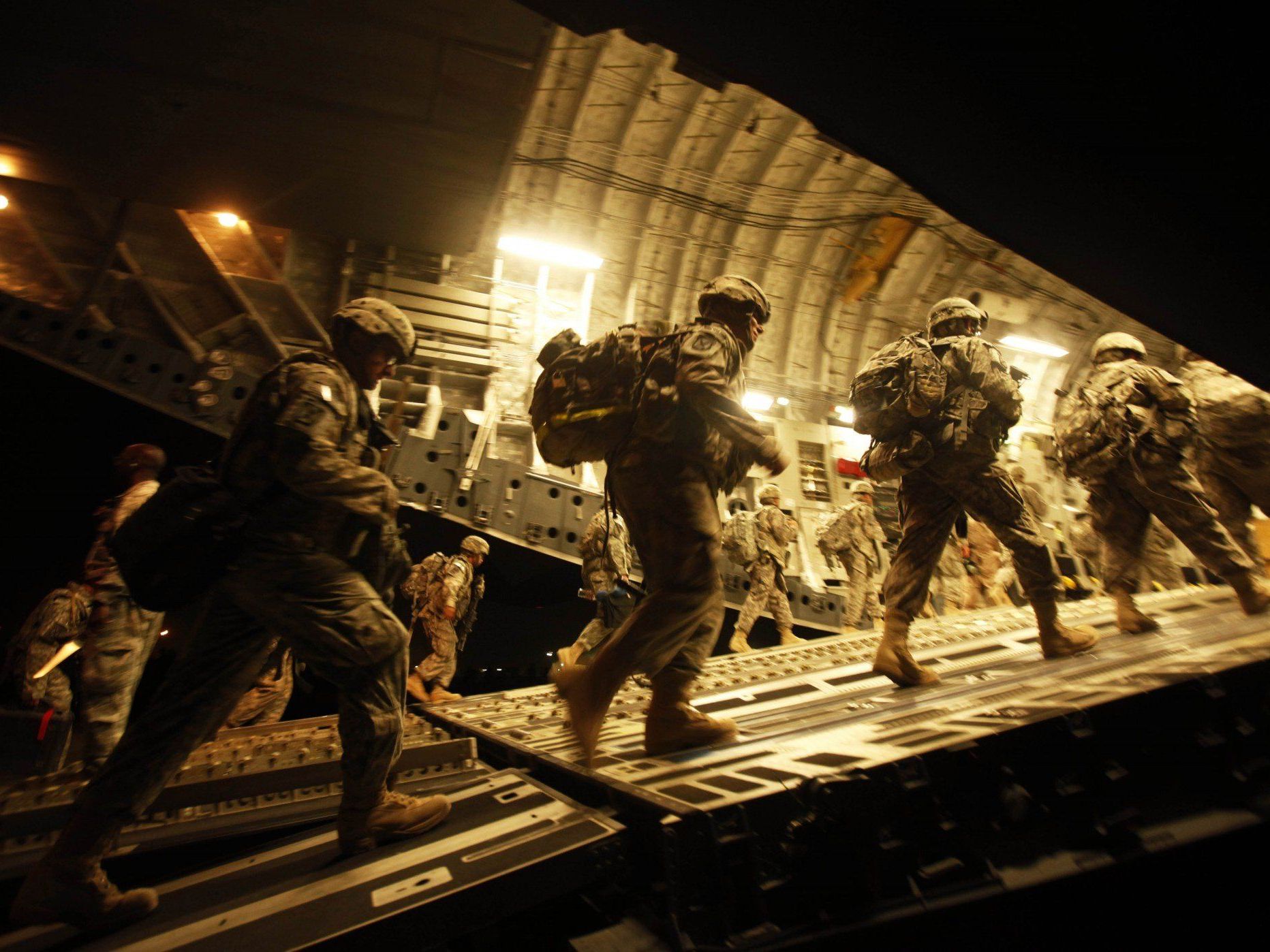 Pentagon hebt generelles Verbot auf - Ausnahmen weiter möglich Pentagon hebt generelles Verbot auf - Ausnahmen weiter möglich