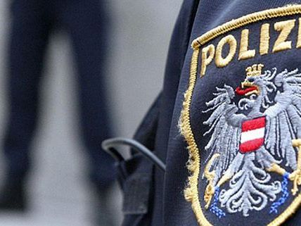 Vater und Sohn attackierten in Wien Polizisten Vater und Sohn attackierten in Wien Polizisten