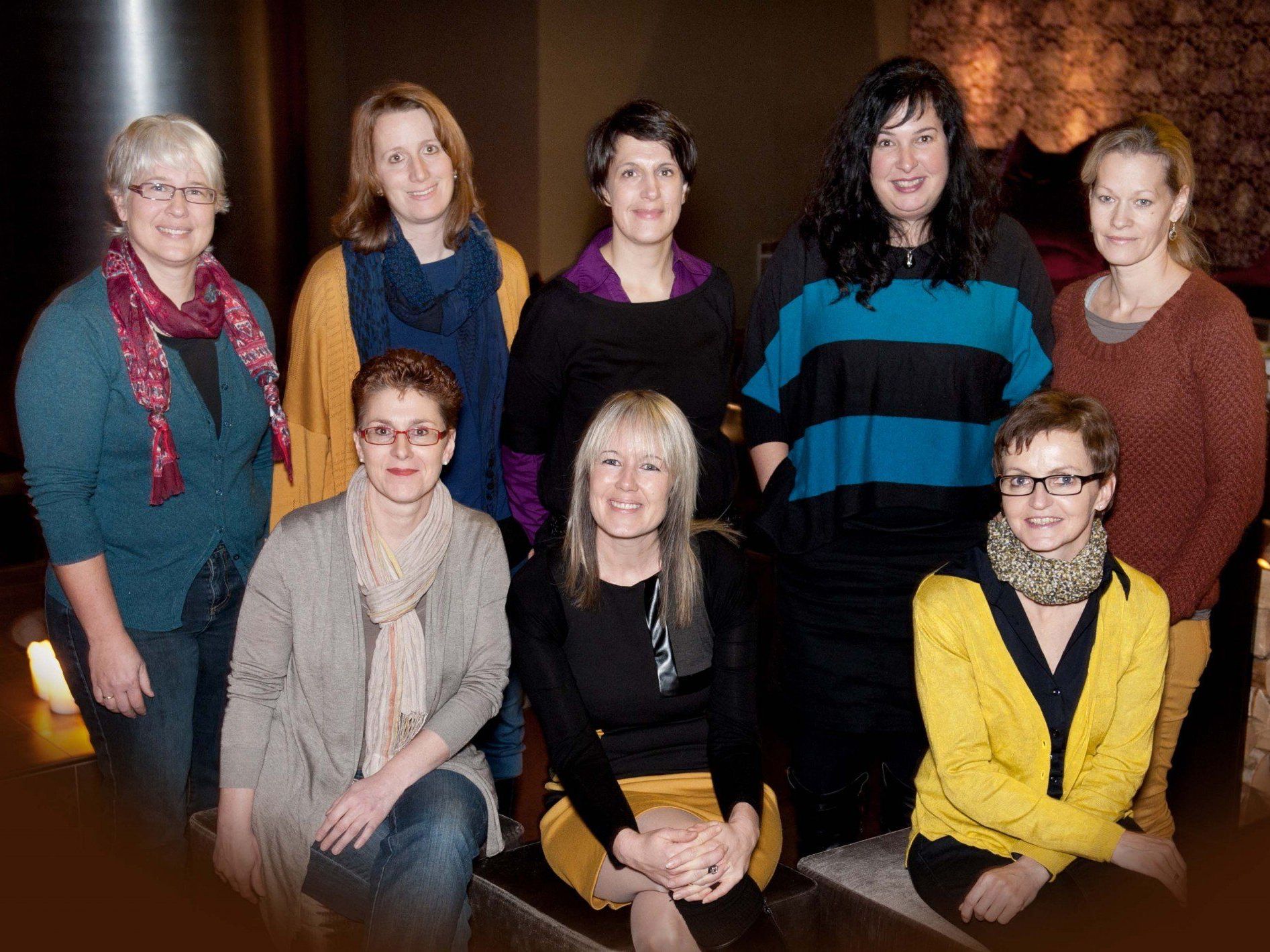 Sieben Wälder-Frauen engagieren sich für die "Bregenzerwälder-Familiengespräche" Sieben Wälder-Frauen engagieren sich für die "Bregenzerwälder-Familiengespräche"