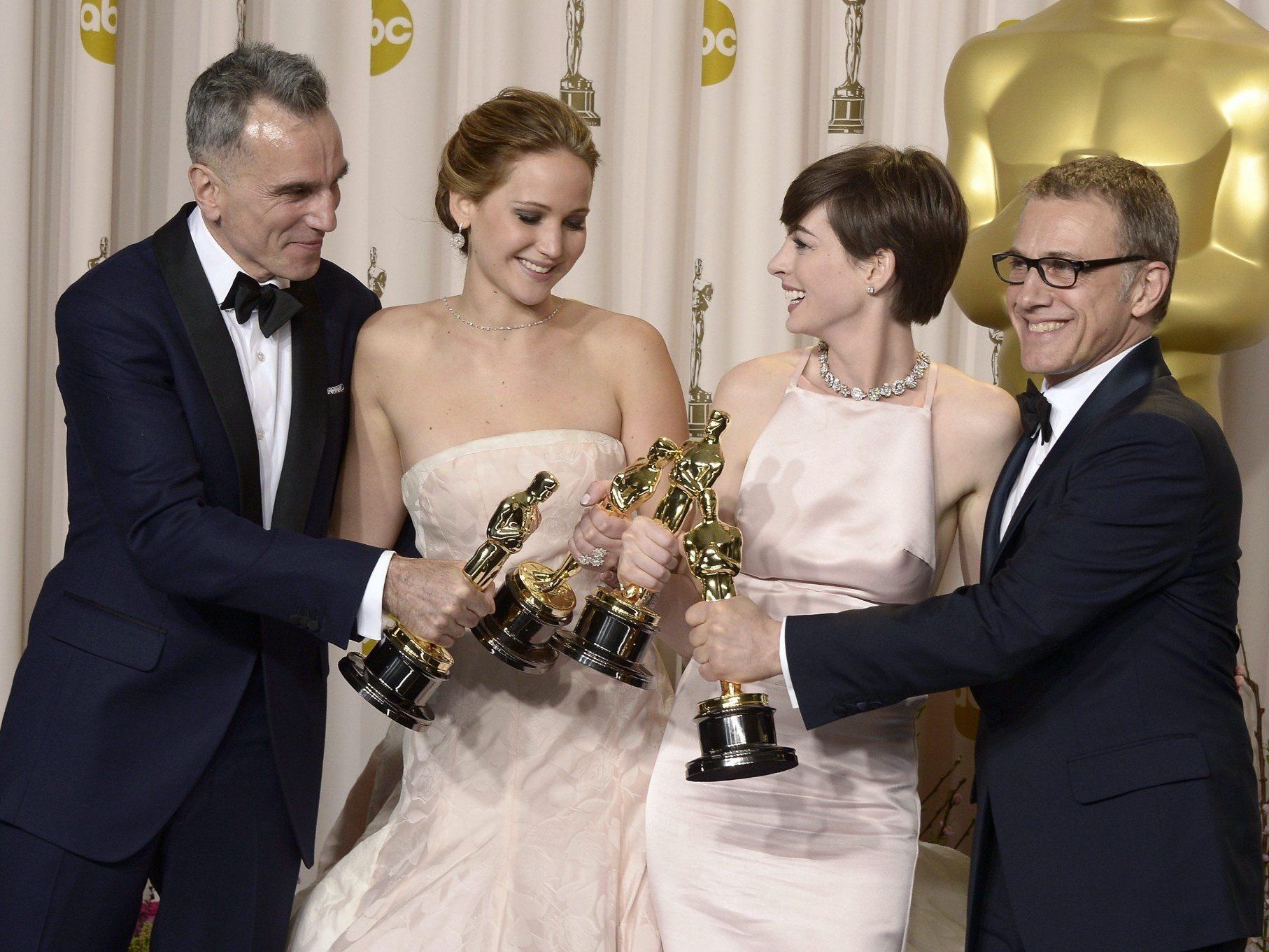 Christoph Waltz ist mit seinem zweiten Oscar in Hollywood angekommen Christoph Waltz ist mit seinem zweiten Oscar in Hollywood angekommen
