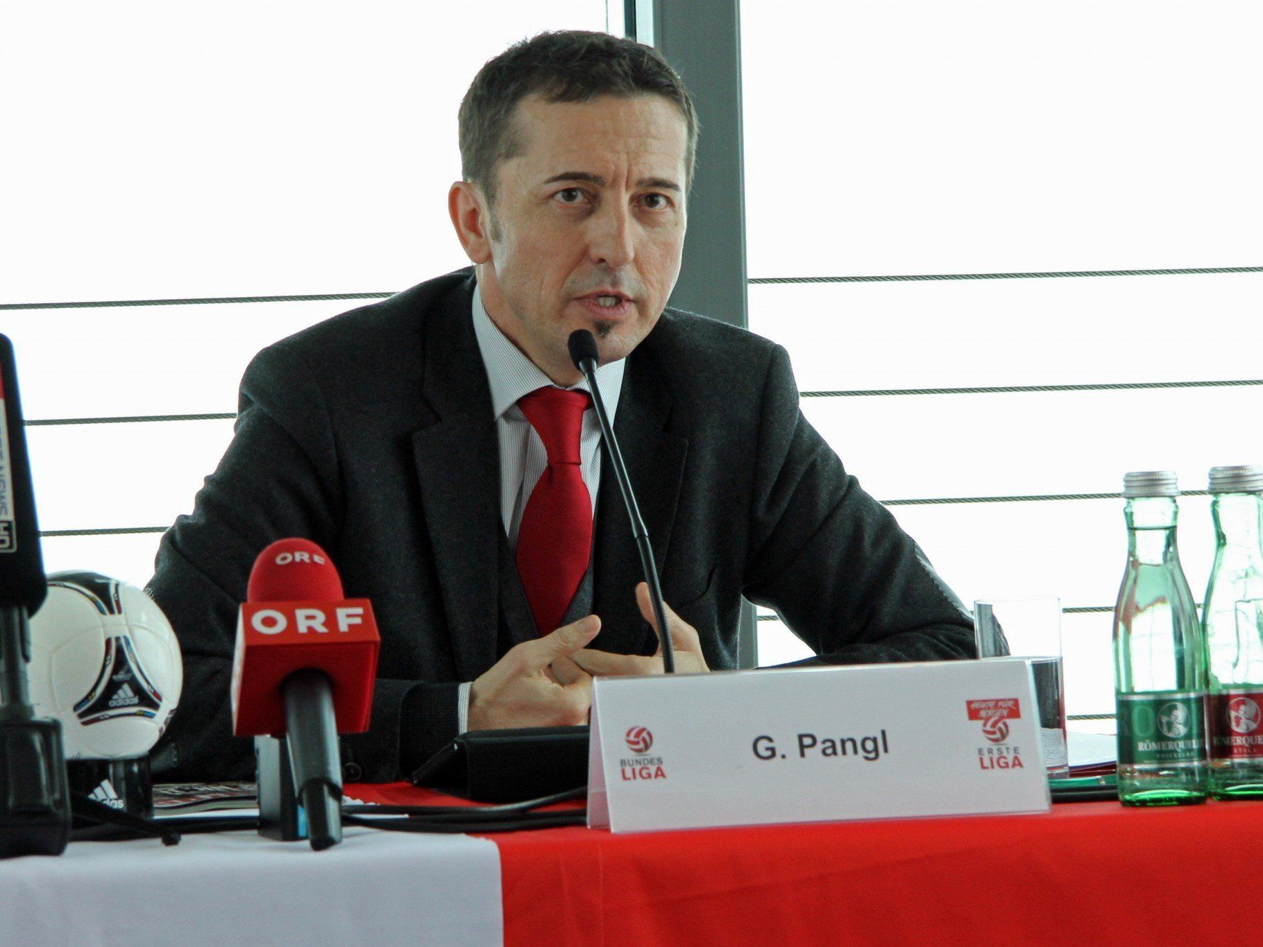 Bundesligavorstand Georg Pangl am Donnerstag bei der Frühlingsauftaktpressekonferenz der Ersten Liga in Dornbirn. Bundesligavorstand Georg Pangl am Donnerstag bei der Frühlingsauftaktpressekonferenz der Ersten Liga in Dornbirn.