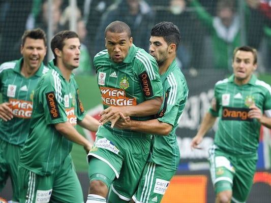 Werden sich die Bullen gegen die entschlossenen Rapidler behaupten können? Werden sich die Bullen gegen die entschlossenen Rapidler behaupten können?