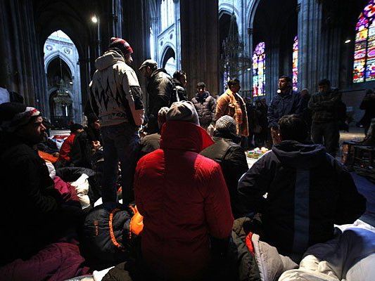 In der Votivkirche befinden sich nach wie vor die Asylwerber im Hungerstreik In der Votivkirche befinden sich nach wie vor die Asylwerber im Hungerstreik