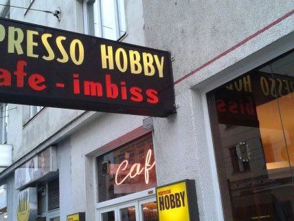 Das kleine Café an der Ecke als Sehenswürdigkeit? Wenn man als Tourist im Alltag unterwegs ist, auf jeden Fall. Das kleine Café an der Ecke als Sehenswürdigkeit? Wenn man als Tourist im Alltag unterwegs ist, auf jeden Fall.