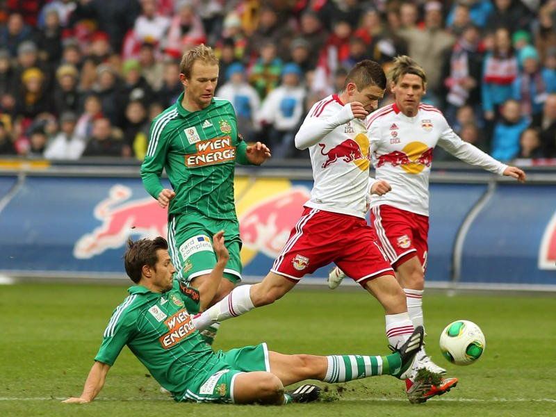 Rapid schaffte noch das 3:3 gegen die Bullen aus Salzburg. Rapid schaffte noch das 3:3 gegen die Bullen aus Salzburg.