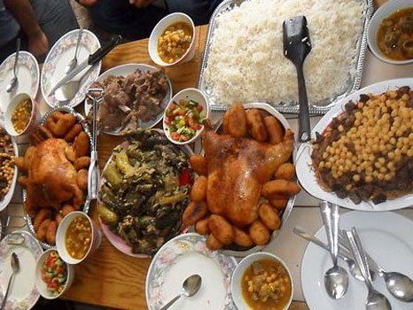 Die traditionelle kurdische Küche überrascht mit vielseitigen Gerichten. Die traditionelle kurdische Küche überrascht mit vielseitigen Gerichten.