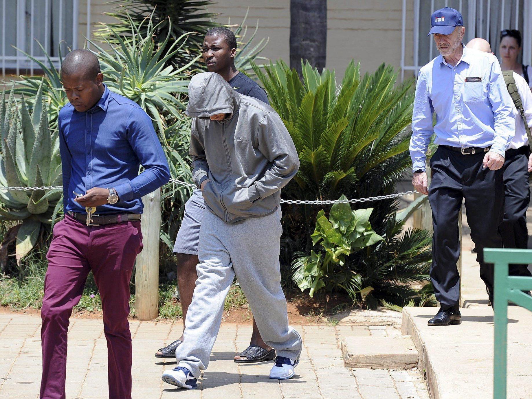 Oscar Pistorius bei seiner Festnahme am Freitag.