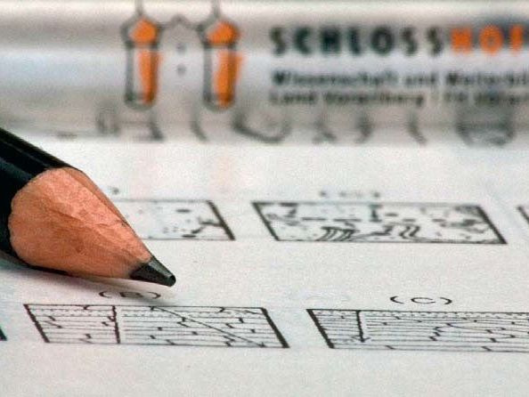 LR Bernhard freut sich über großes Interesse der Vorarlberger Maturantinnen und Maturanten. LR Bernhard freut sich über großes Interesse der Vorarlberger Maturantinnen und Maturanten.