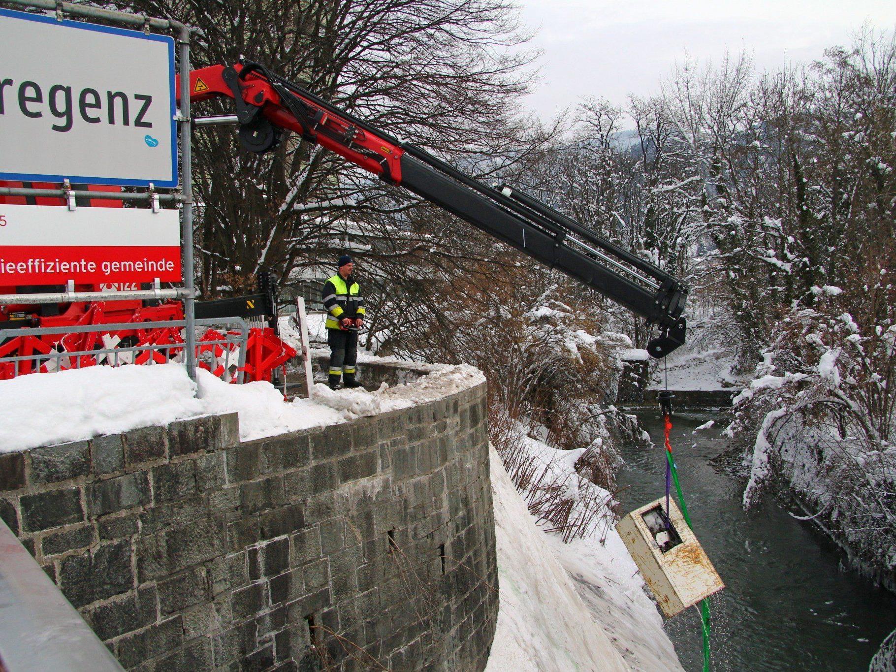 Bregenz: Tresor aus Vkw-Kanal geborgen