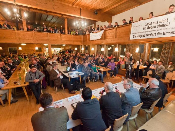 Das Projekt Wälderhalle steht vor einer Lösung: Der Standort soll wieder in Alberschwende sein. Das Projekt Wälderhalle steht vor einer Lösung: Der Standort soll wieder in Alberschwende sein.
