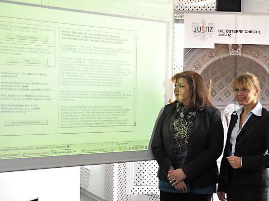 Vrabl-Sanda und Karl bei der Präsentation Vrabl-Sanda und Karl bei der Präsentation