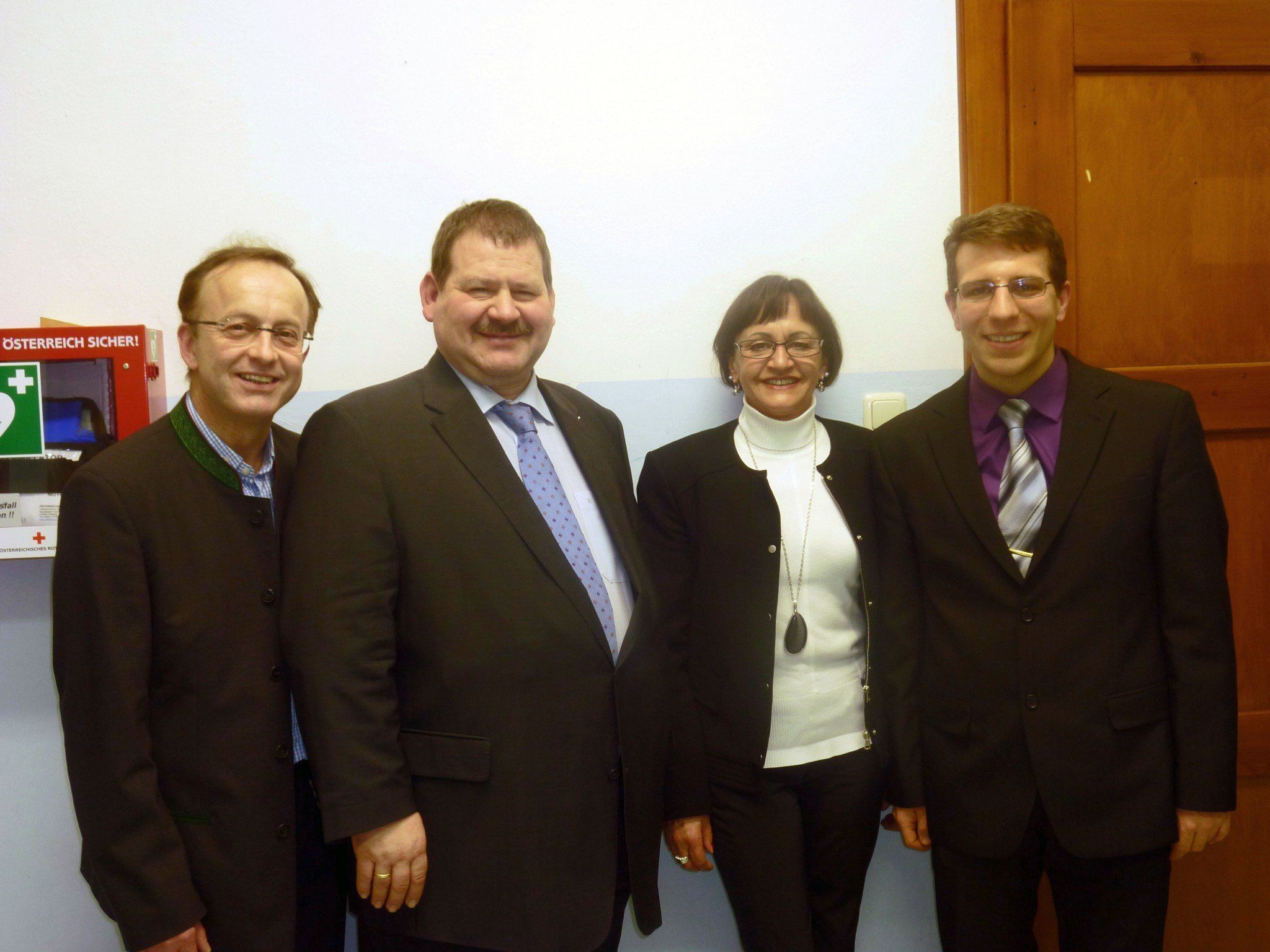 LAbg. Pepi Brunner, LAbg. Dr. Hubert Kinz, Obfrau Ingrid Jochum und GR Michael Koschat LAbg. Pepi Brunner, LAbg. Dr. Hubert Kinz, Obfrau Ingrid Jochum und GR Michael Koschat