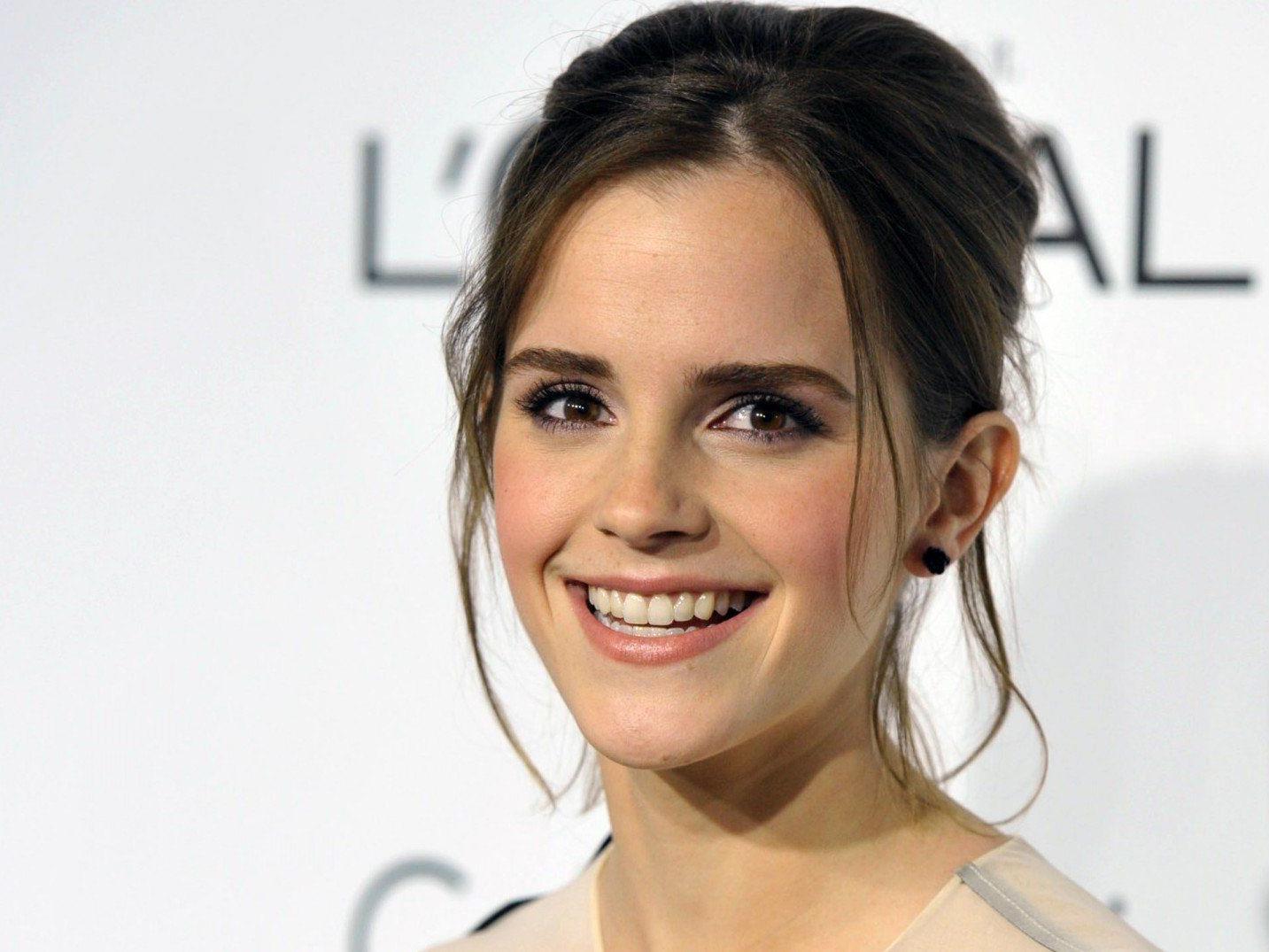 Spielt Emma Watson die Hauptrolle in "Shades of Grey"? Spielt Emma Watson die Hauptrolle in "Shades of Grey"?