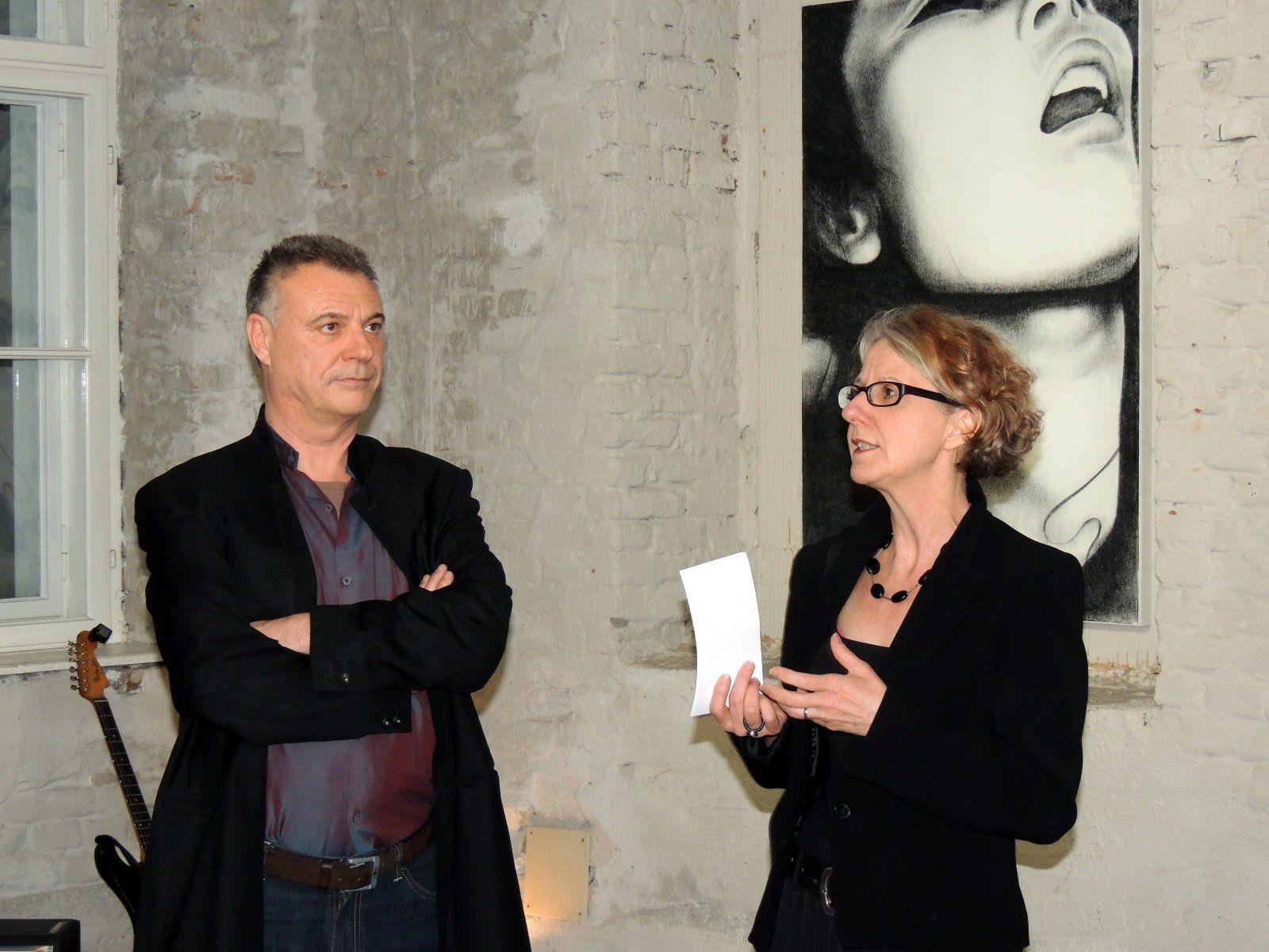 Anlässlich der Vernissage führte Dagmar Ullmann Bautz ein Interview mit dem Künstler Gerd Menia