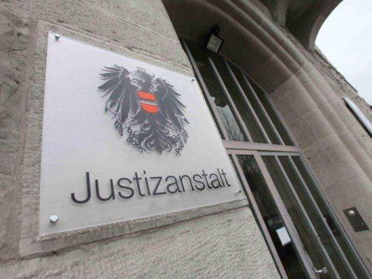 Der 15-jährige Brandstifter wurde in die Justizanstalt Feldkirch eingeliefert.