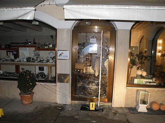 Eines der Juwelier-Geschäfte, in die das Trio einbrach Eines der Juwelier-Geschäfte, in die das Trio einbrach