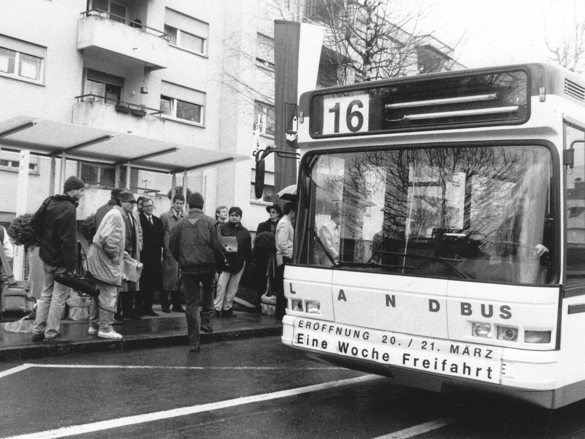 Die erste Landbuslinie wurde am 20. März 1993 in der Rankweiler Churerstraße mit einem kleinen Festakt gefeiert!