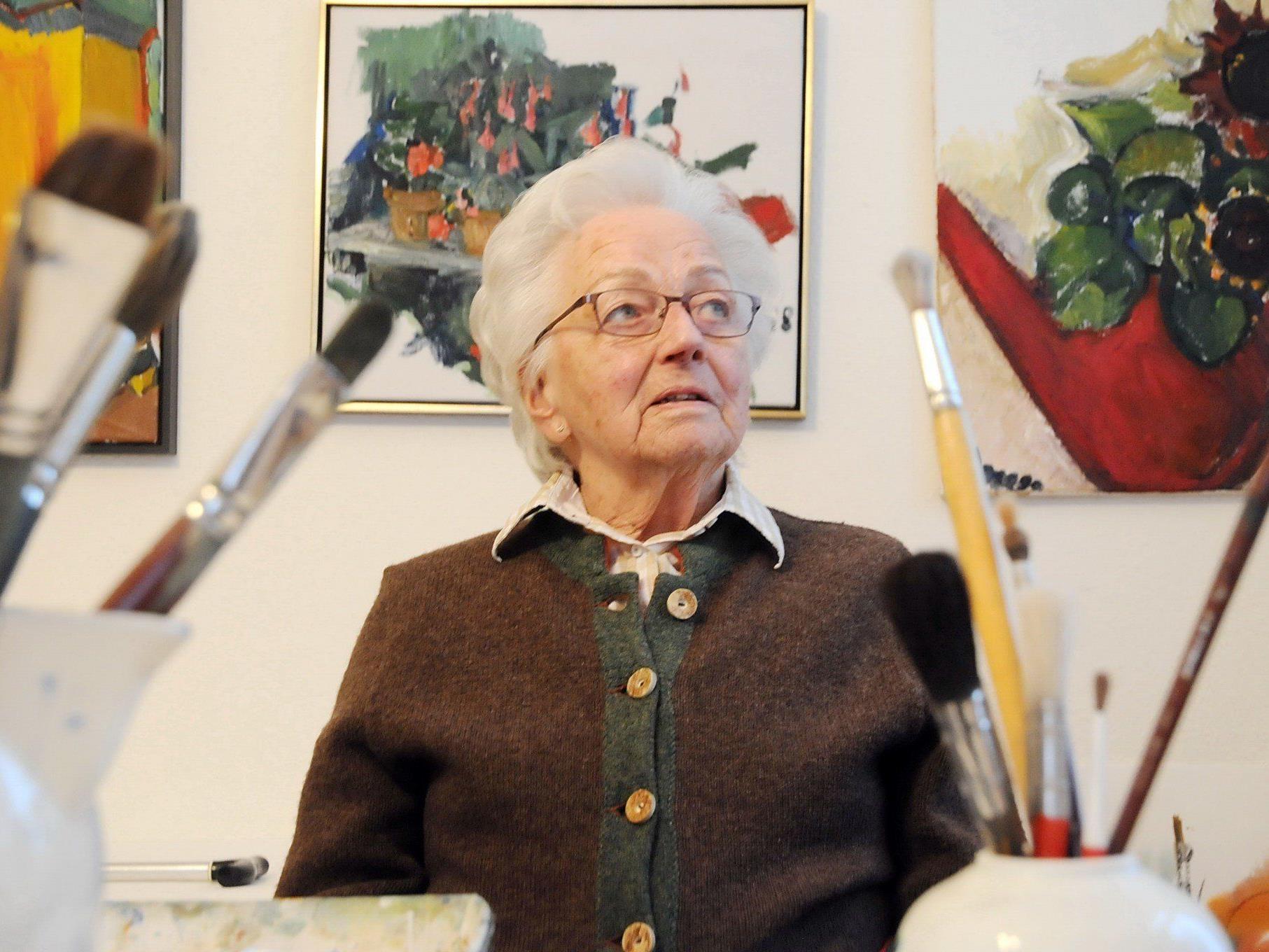 Ein Leben für die Kunst - Die Malerin Lore Rhomberg feiert mit einer großen Ausstellung ihren 90. Geburtstag.