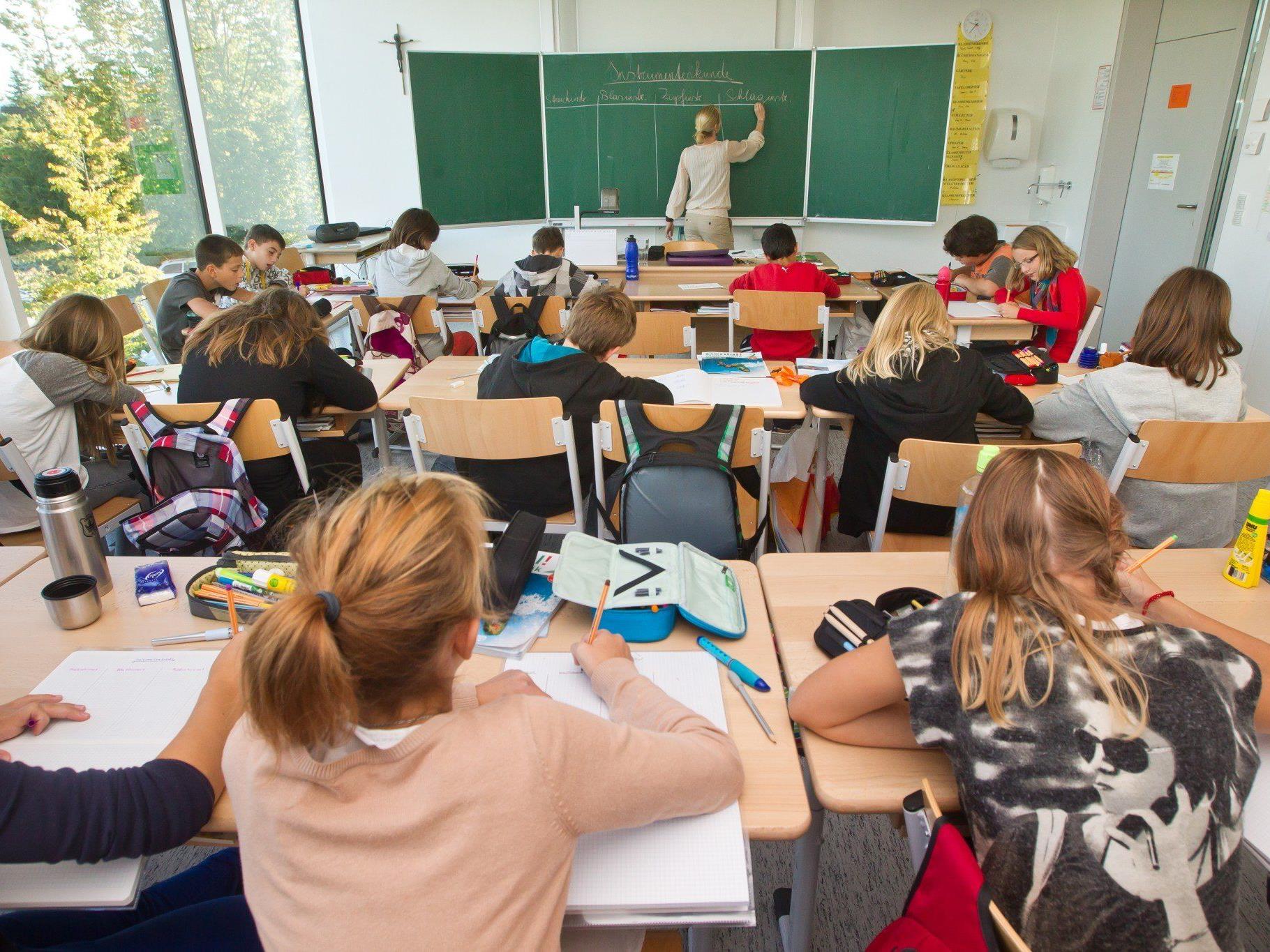 Lehrer-Gewerkschafter in Vorarlberg sprechen von "Husch-Pfusch-Verfahren".
