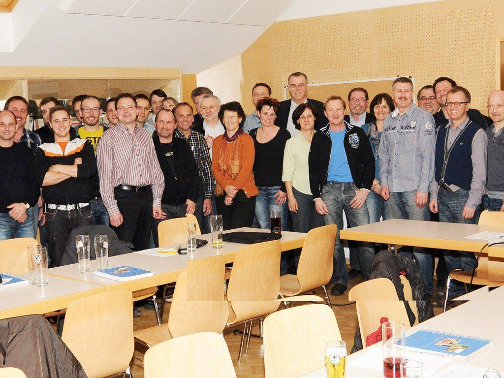 Höchster Vereinestammtisch zu Erfahrungsaustausch und Information Höchster Vereinestammtisch zu Erfahrungsaustausch und Information