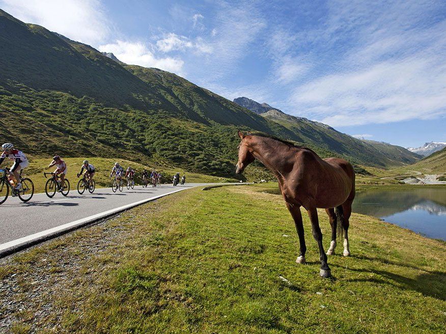 Auf der 148 Kilometer langen Strecke des Arlberg Giro sind 2400 Höhenmeter zu überwinden. Auf der 148 Kilometer langen Strecke des Arlberg Giro sind 2400 Höhenmeter zu überwinden.