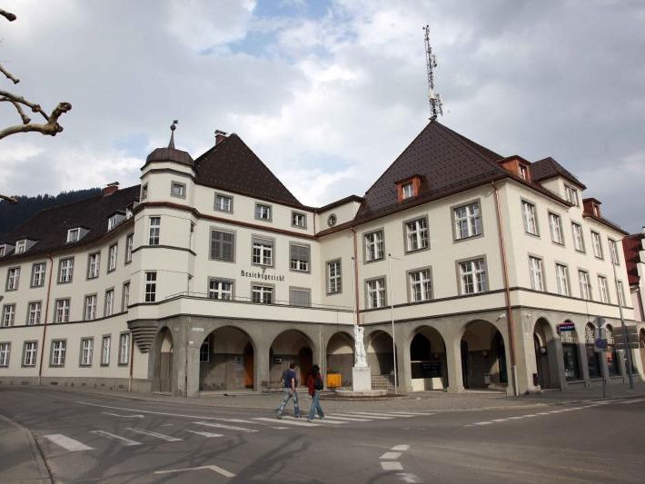 An den Bezirksgerichten wird nicht regelmäßig kontrolliert An den Bezirksgerichten wird nicht regelmäßig kontrolliert
